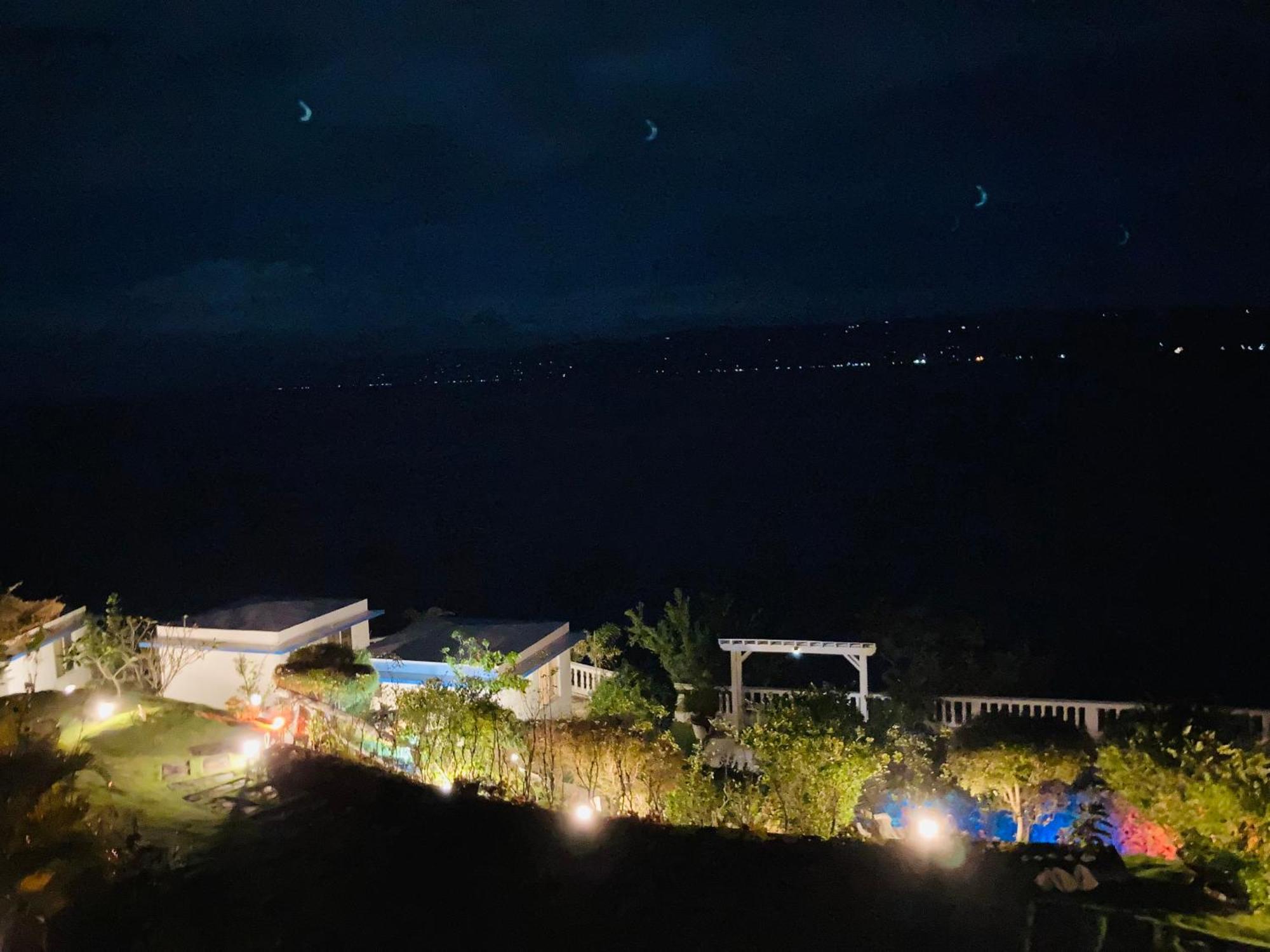 1888 Beach Resort Dumaguete City Bagian luar foto